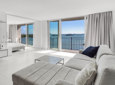 Comprar apartamento en Palm Bay Condo 6C