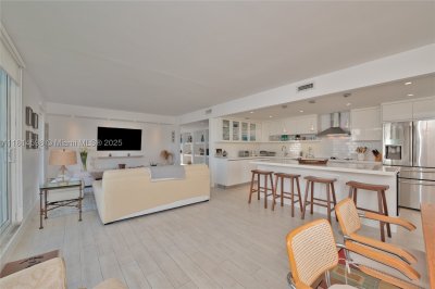 Key Colony IV Botanica Apt #480