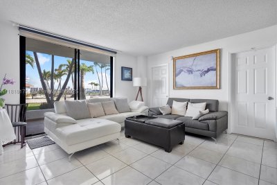 Comprar apartamento no Sailboat Cay 406