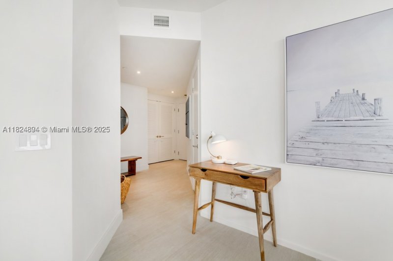 Apartment for rent at Hyde Beach House T3708
