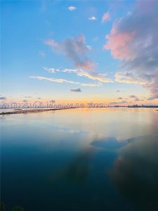 Comprar apartamento en Biscayne Beach 1407