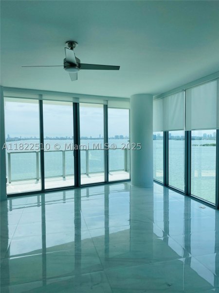 Comprar apartamento en Biscayne Beach 1407