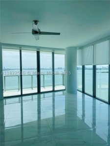 Comprar apartamento en Biscayne Beach 1407