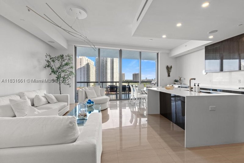 Comprar apartamento en Echo Aventura 904