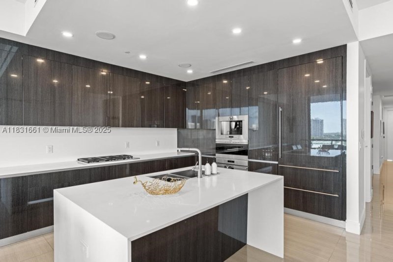 Comprar apartamento en Echo Aventura 904