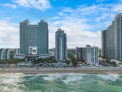 Alquiler de apartamento en Diplomat Residences 402