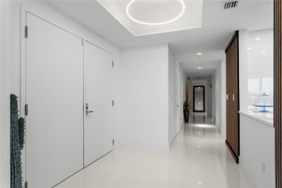 Alquiler de apartamento en Diplomat Residences 402