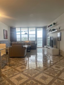 Alquiler de apartamento en Sea Air Towers 415