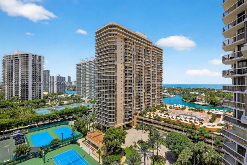 Comprar apartamento en The Landmark 1406