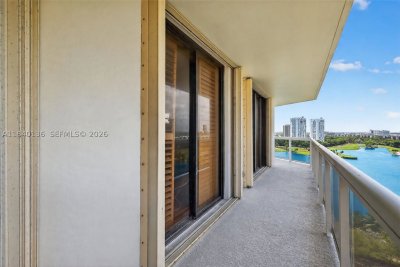Comprar apartamento en The Landmark 1406