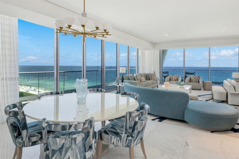 Condo for sale at FENDI Chateau Residences 1101