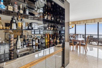 Alquiler de apartamento en Tiffany Bal Harbour 1202