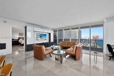 Aluguel de apartamento no Beach Club Two 3801