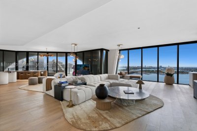 Comprar apartamento en One Thousand Museum 2402