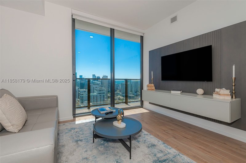 Aluguel de apartamento no The Elser Hotel and Residences 4417