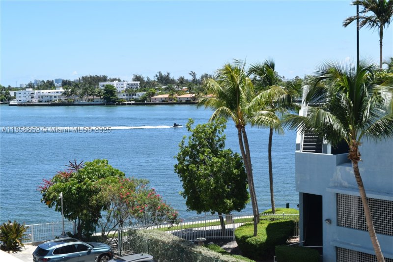 Condo for sale at Kennedy House 4C