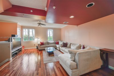 Comprar apartamento en Aventi at Aventura 801