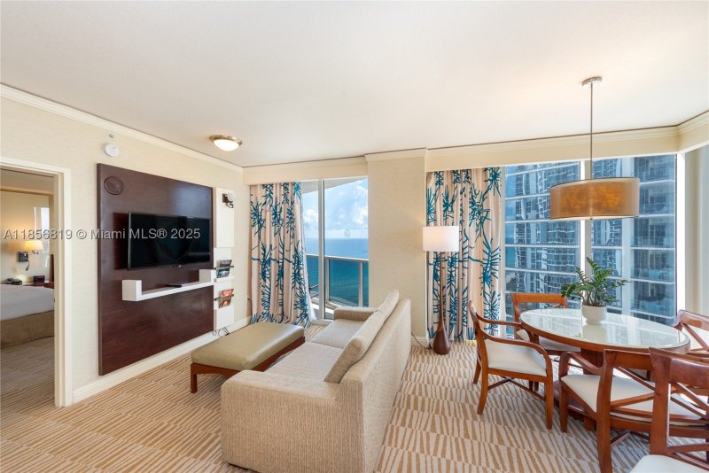 Condo for sale at Trump International Sonesta Beach Resort 1214- 1215