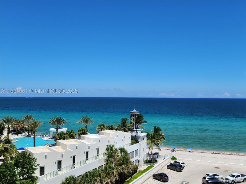 Apartment for rent at Alexander Towers 707