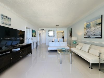Aluguel de apartamento no Alexander Towers 707