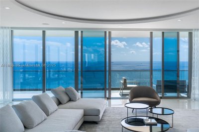 Alquiler de apartamento en Residences by Armani / Casa 4600