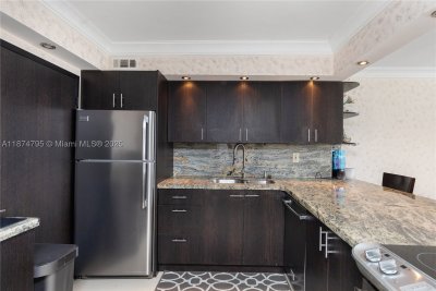 Comprar apartamento en Parker Dorado 1517