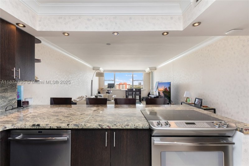 Condo for sale at Parker Dorado 1517