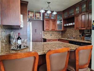 Aluguel de apartamento no Alexander Towers 1006