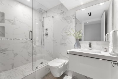 Comprar apartamento en Roney Palace 1523-24