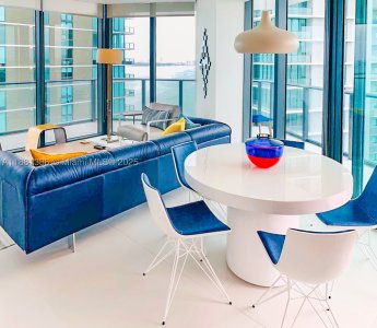 Comprar apartamento no Paraiso Bayviews 3906