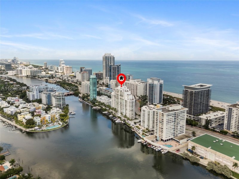Apartment for rent at Grandview 604