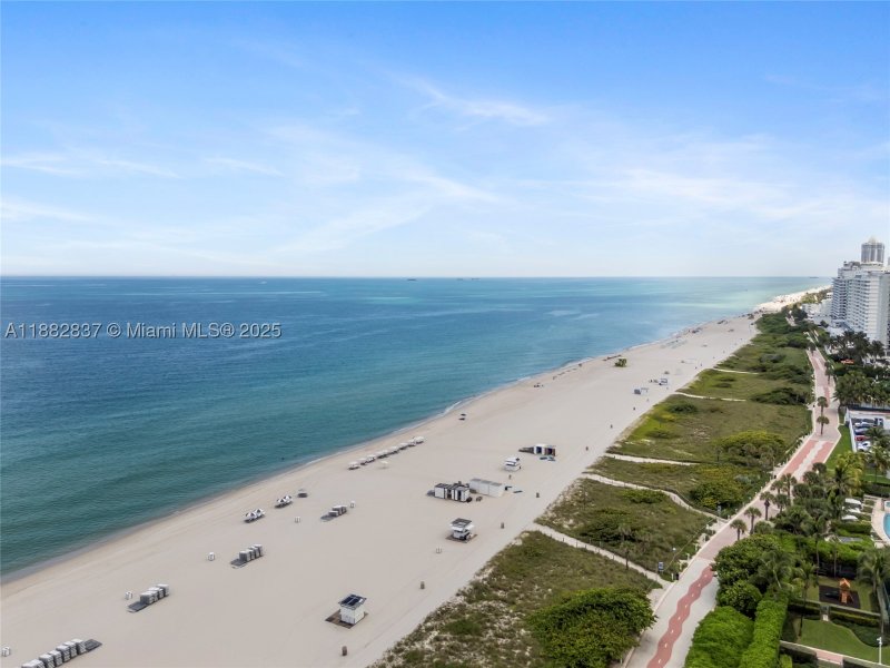 Apartment for rent at Grandview 604