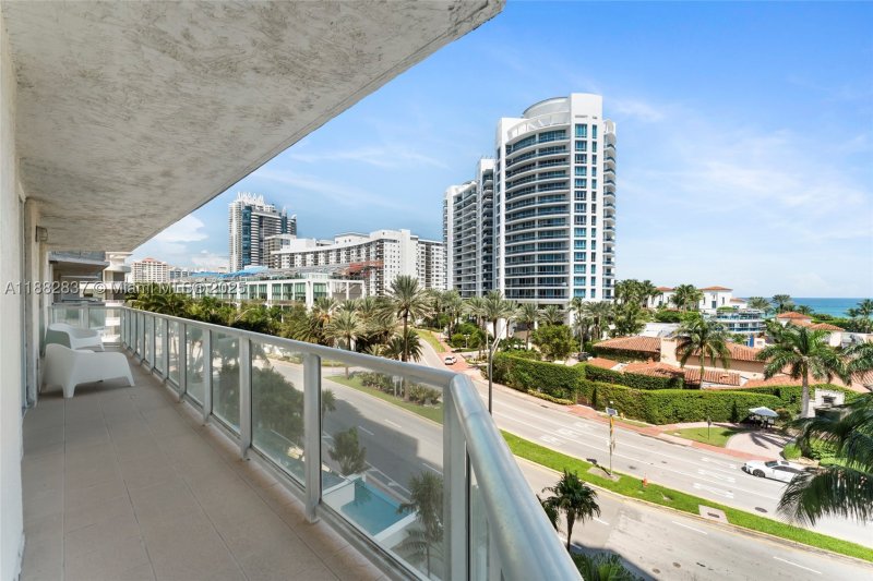 Apartment for rent at Grandview 604
