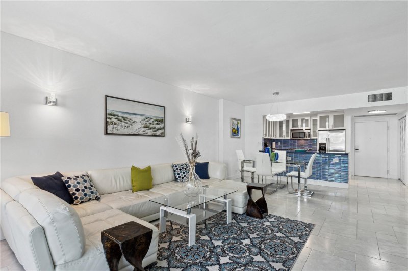 Alquiler de apartamento en Roney Palace 1015