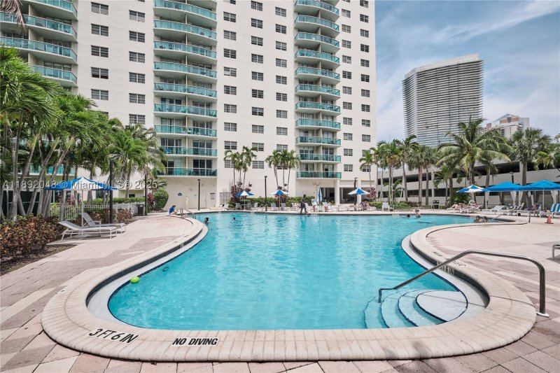 Condo for sale at Ocean Reserve 407