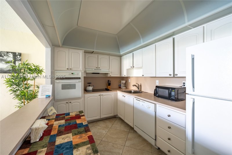 Condo for sale at Ocean Reserve 407