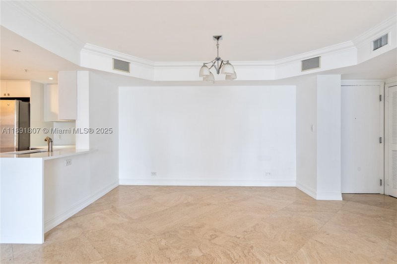 Condo for sale at Courvoisier Courts 1411