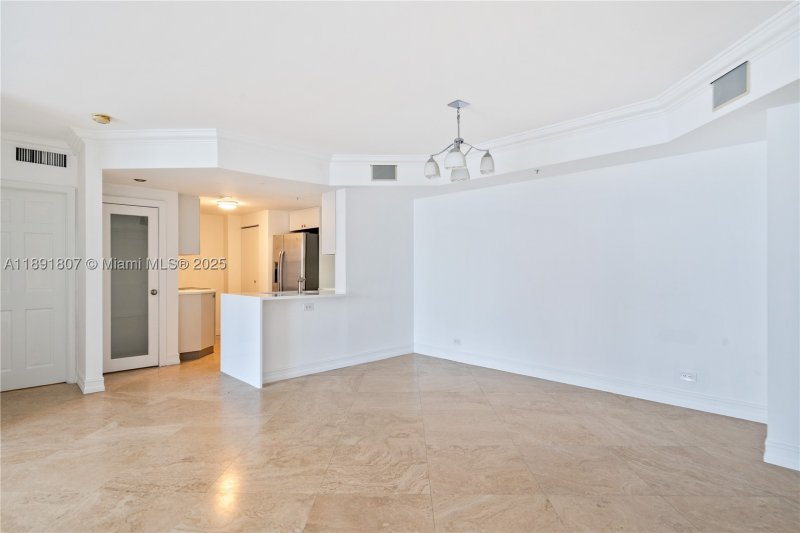 Condo for sale at Courvoisier Courts 1411