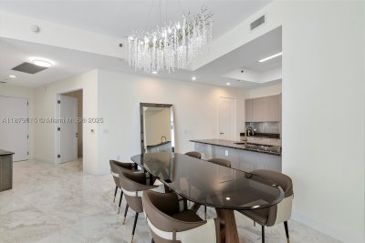 Aluguel de apartamento no Trump Tower One 3507
