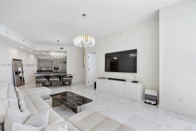 Aluguel de apartamento no Trump Tower One 3507