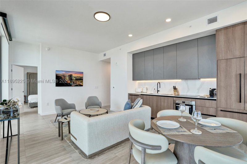 Comprar apartamento en 72 Park Miami Beach 2102
