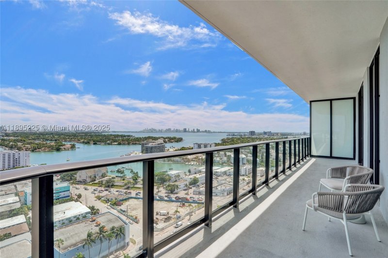 Comprar apartamento en 72 Park Miami Beach 2102