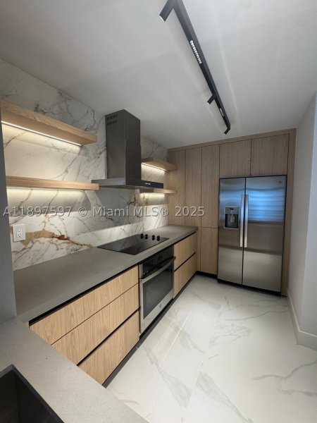Apartment for rent at Madison Miami E-901