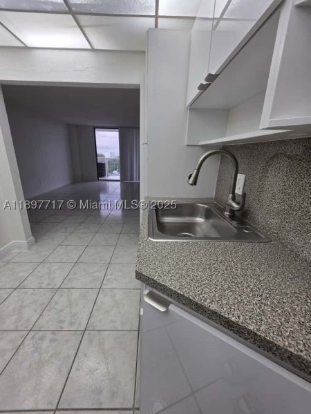 Condo for sale at Sailboat Cay 811