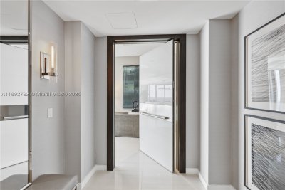 Comprar apartamento en Auberge Beach Residences Spa S2301