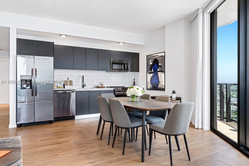Aluguel de apartamento no The Elser Hotel and Residences 4409