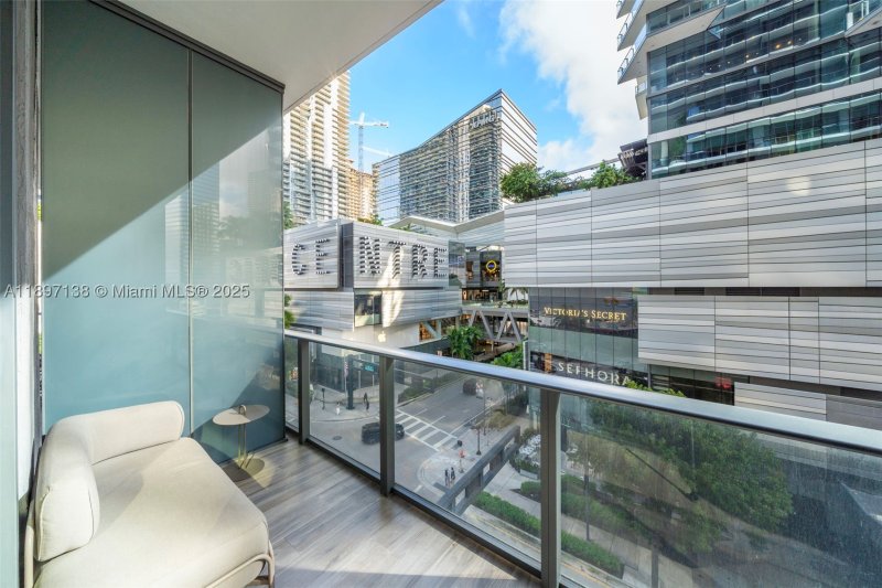 Comprar apartamento en SLS Lux Brickell 402