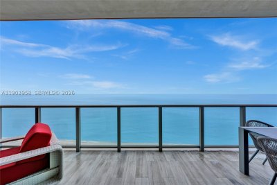 Aluguel de apartamento no Mansions at Acqualina 1402