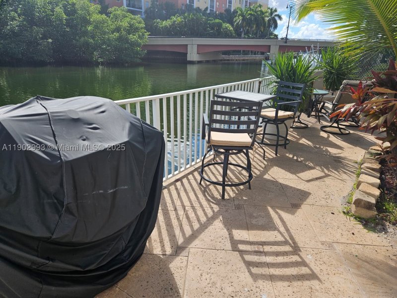 Condo for sale at Winston Towers 409