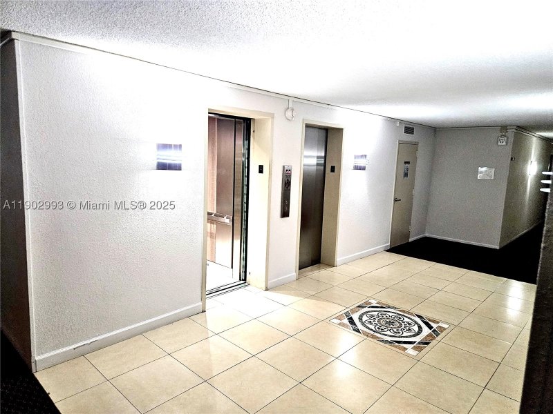 Condo for sale at Winston Towers 409